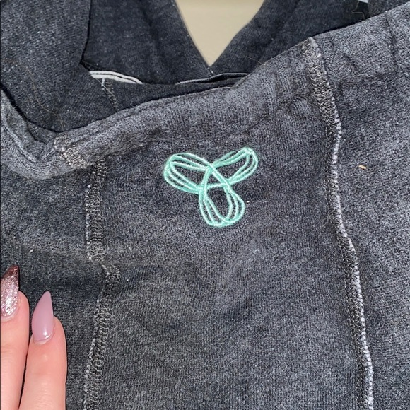 TNA Hoodie - Picture 4 of 5